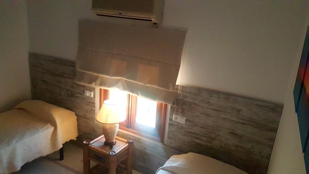 Nhà ở miền quê La Casa Del Vidre
